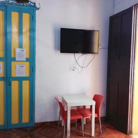 Arbore Hostel Santa Marta  Buitenkant foto