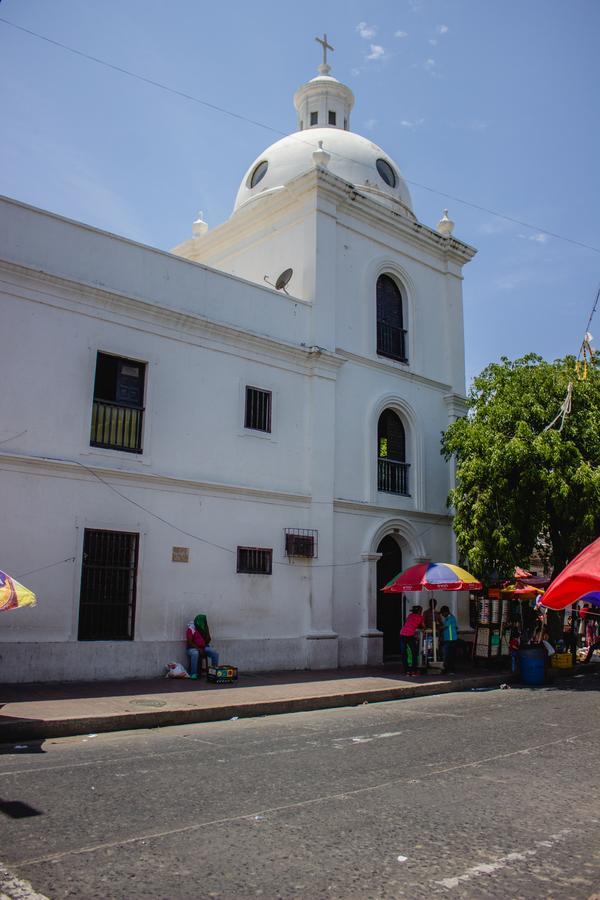 Arbore Hostel Santa Marta  Buitenkant foto